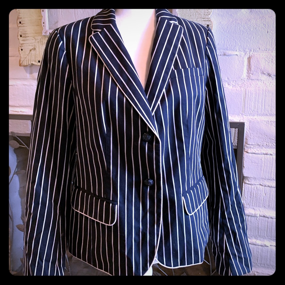 Gap Black and Cream Blazer